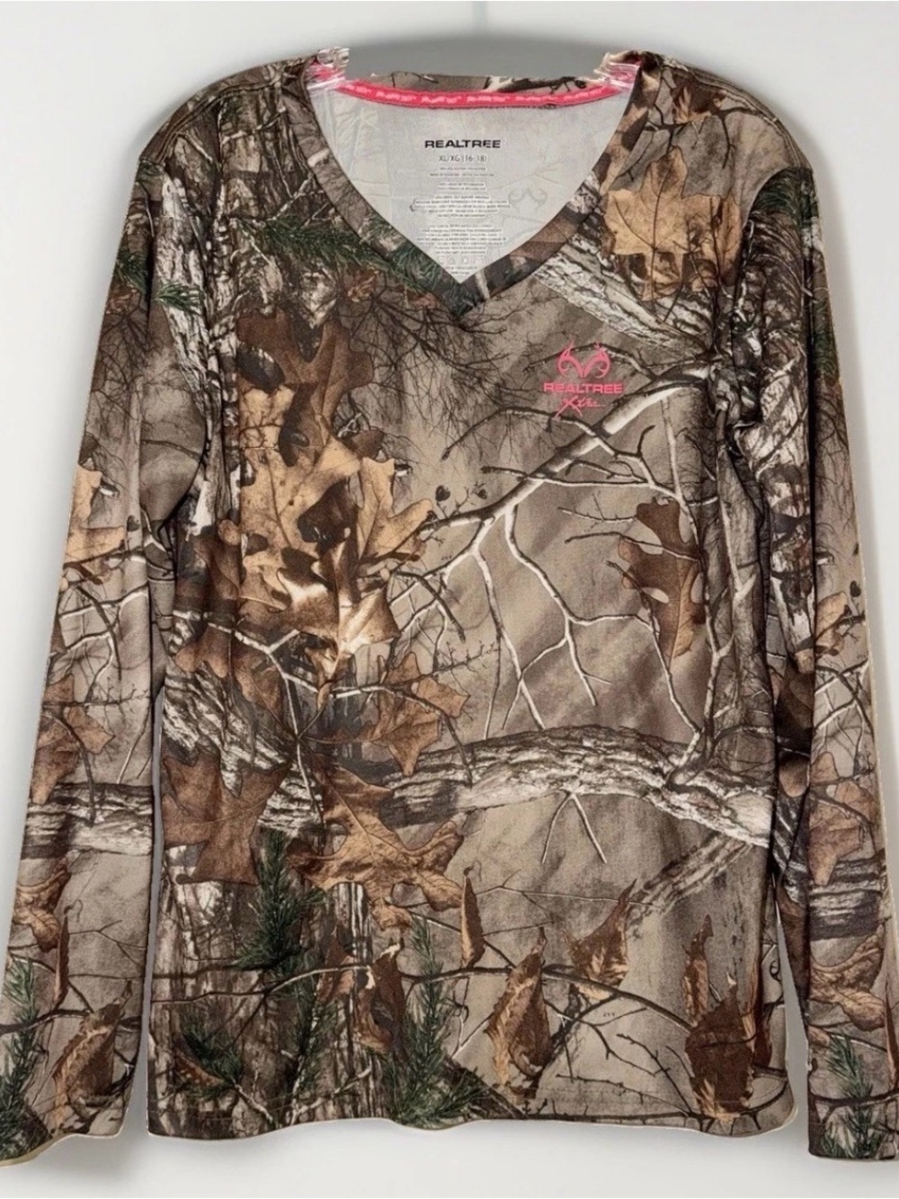 Realtree Xtra Camo V-Neck Long Sleeve Performance Shirt Girl's Size XL (16-18)